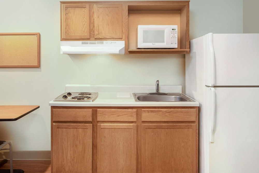 WoodSpring Suites Columbus NE I 270 Airport - photo 15