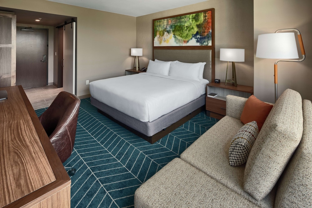The Bevy Hotel Boerne a DoubleTree by Hilton - photo 15