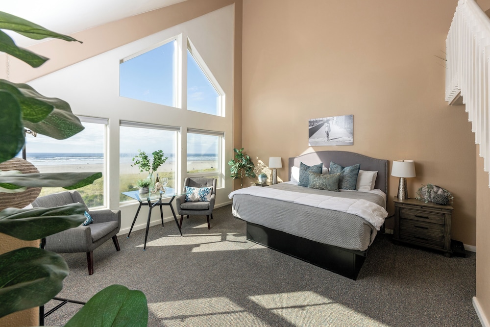 Seaside Oceanfront Inn - photo 169