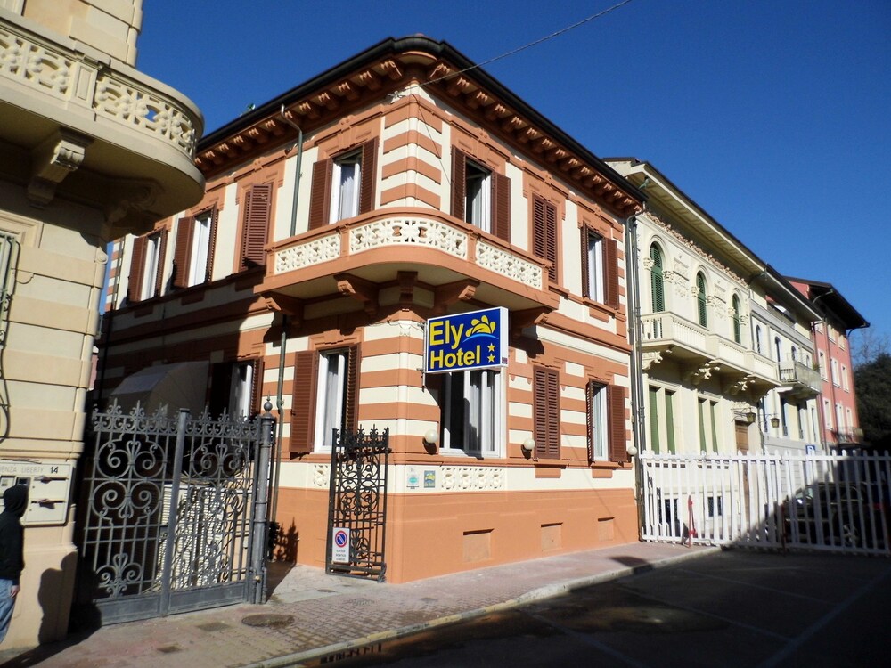 Hotel Ely in Viareggio, Italy