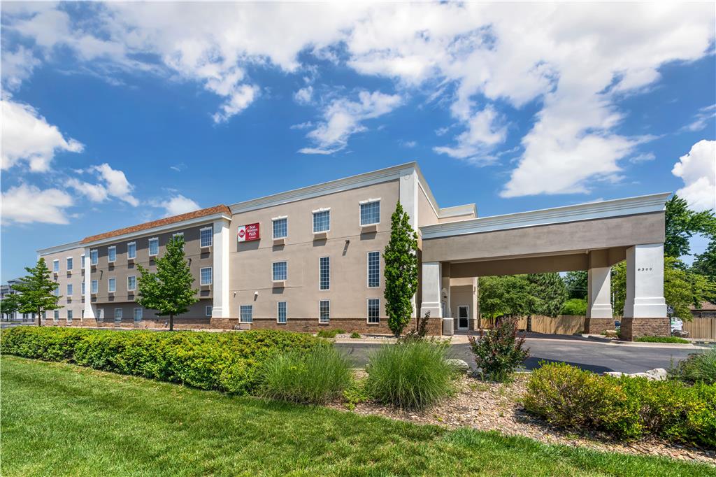 Best Western Plus Eastgate Inn & Suites - photo 44