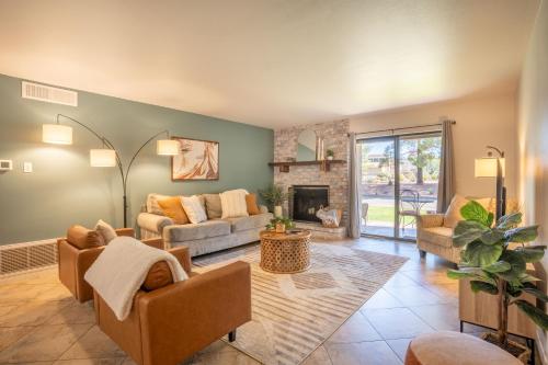 Cozy Sedona Retreat Pool Spa Pickleball — 4-Star Luxury Hotel in Sedona, United States