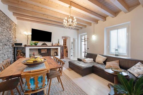 Haus Siloah Grole Di Desenzano — 4-Star Luxury Hotel in San Martino Della Battaglia, Italy