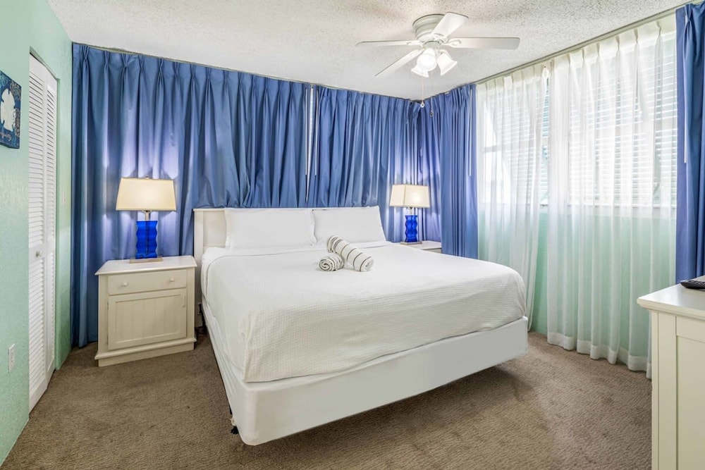 Tortuga Suite at Sunrise Suites Resort Heated Pool Hot Tub & Free Parking - photo 7