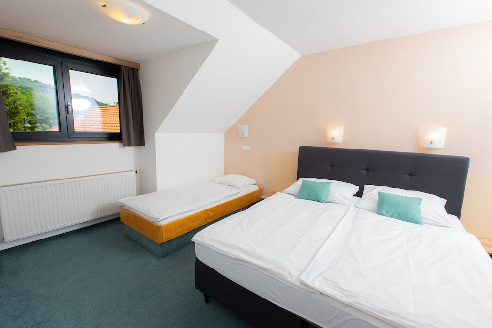 Kozjanski dvor in Podcetrtek, Slovenia