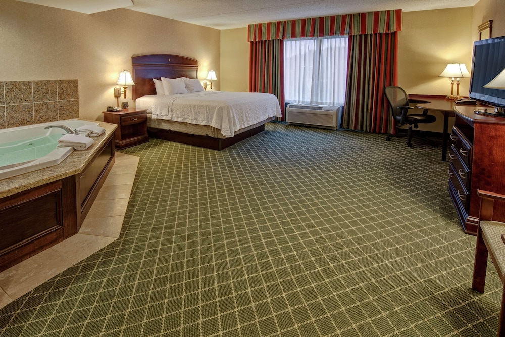 Hampton Inn Cambridge - photo 19