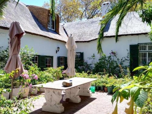 Meyerhof — 4-Star Luxury Hotel in Cape Town, South Africa