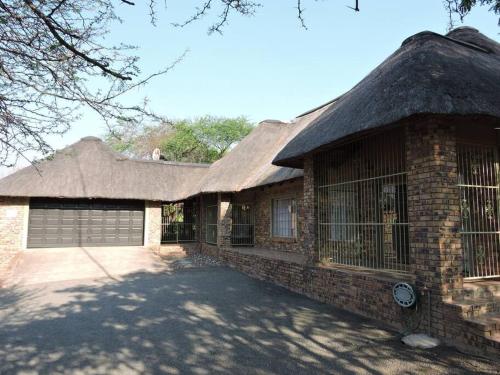 Collin's Rest - carbon neutral hotel in Unknown City