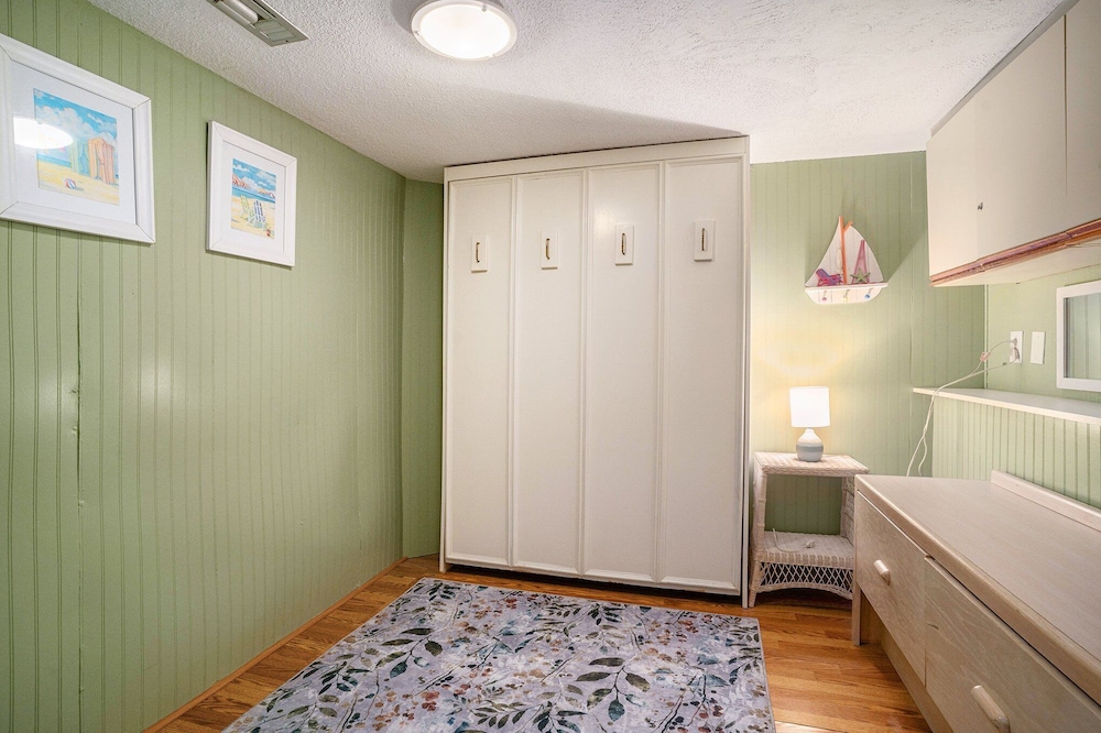 0710 Waters Edge Resort 1 Bedroom Condo by RedAwning - photo 21