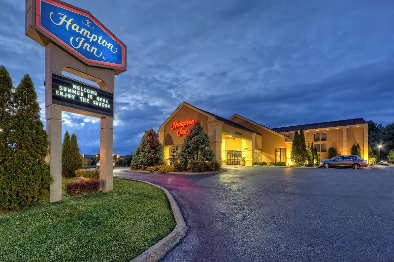 Hampton Inn Morristown - photo 3