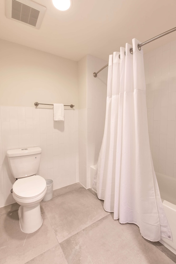 Homewood Suites by Hilton Palm Beach Gardens - photo 32