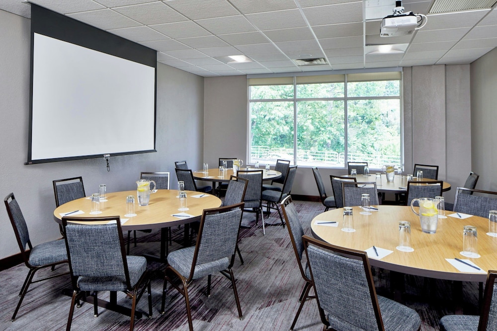 Courtyard by Marriott Rochester East Penfield - photo 30