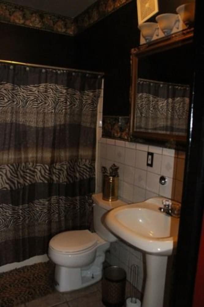 Central West End B&B - photo 37