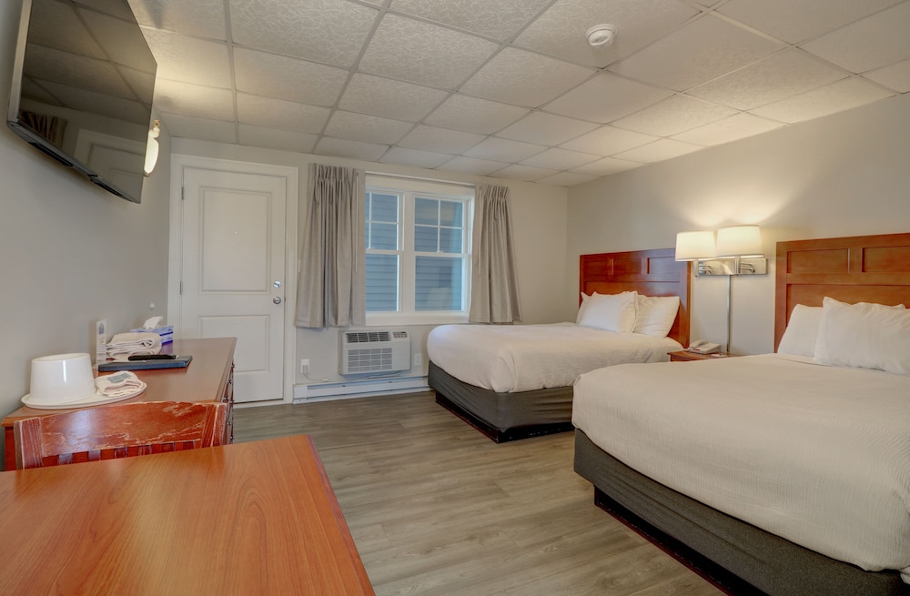 Atlantic Oceanfront Hotel - photo 37