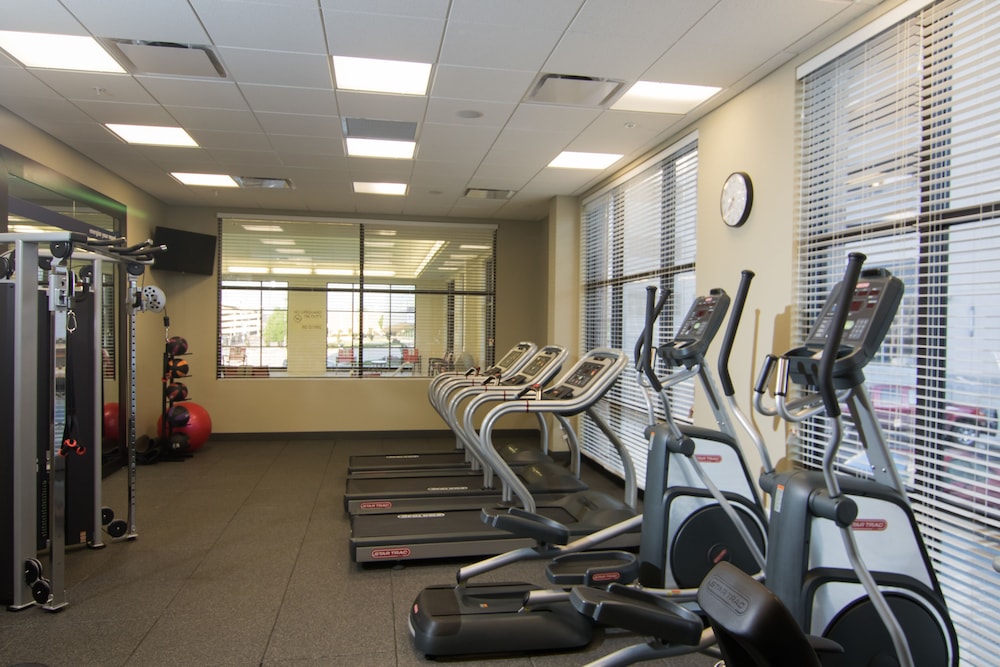 Hampton Inn & Suites Tulsa Downtown - photo 28
