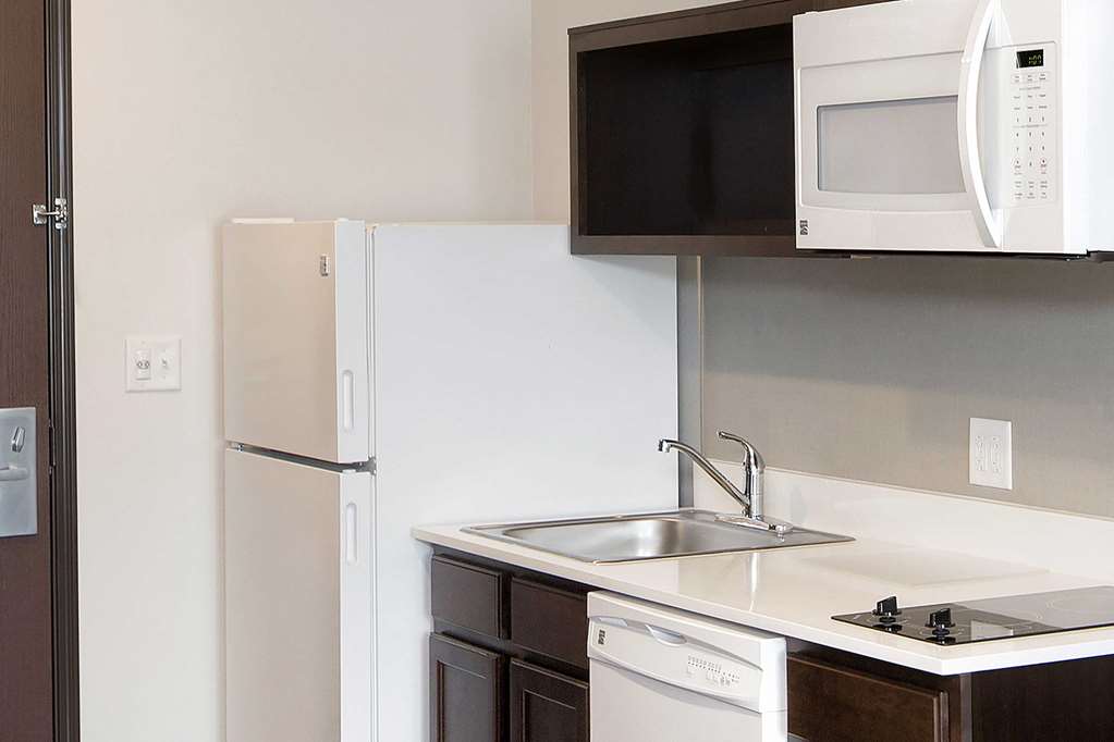 WoodSpring Suites Houston IAH Airport - photo 20