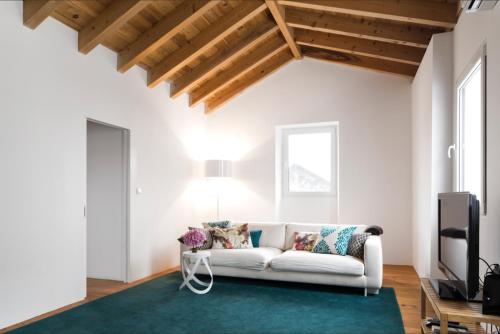 Baía das Caldeirinhas — 4-Star Luxury Hotel in Horta, Portugal