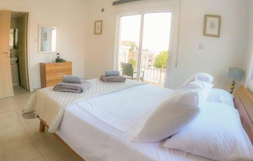 Villa Alba Luxury 4 BDRM Villa with Heated Pool