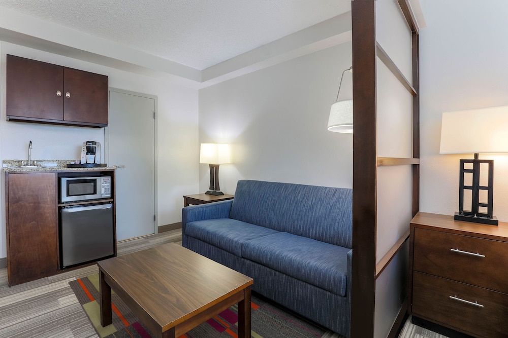 Holiday Inn Express & Suites Fort Worth Downtown by IHG - photo 7