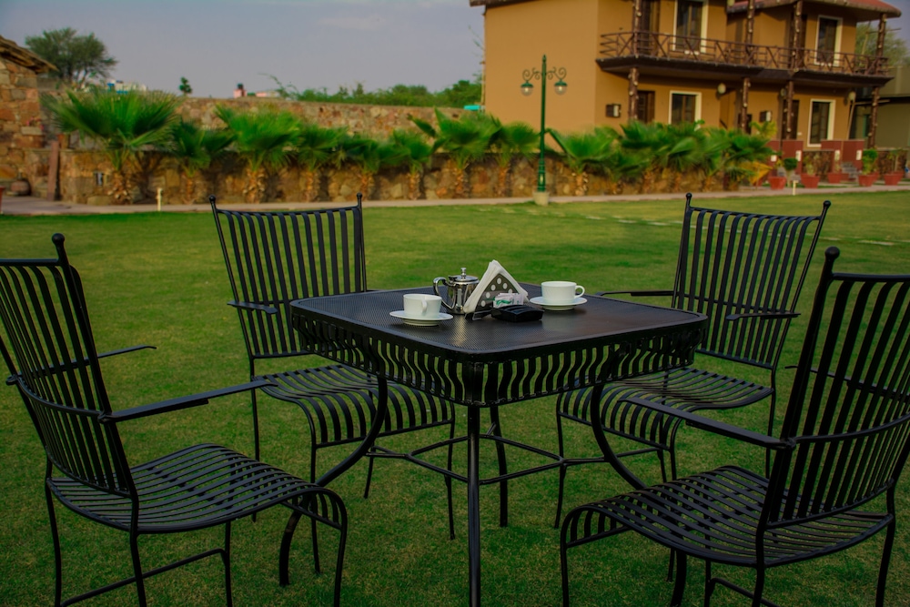 Hathi Mauja - carbon neutral hotel in Jaipur