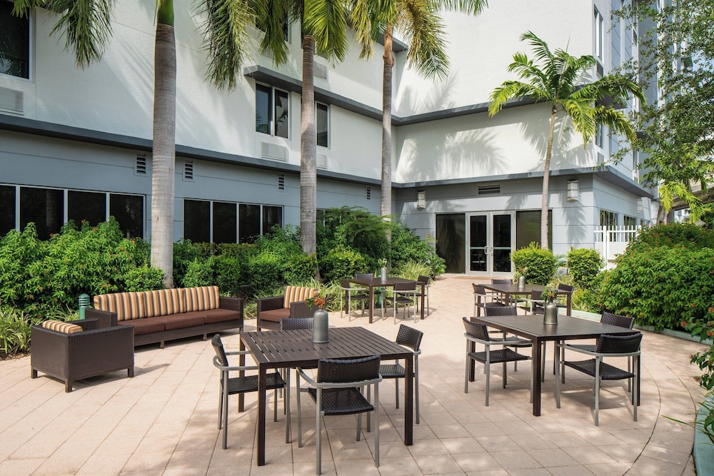 SpringHill Suites by Marriott Miami Downtown Medical Center - photo 31