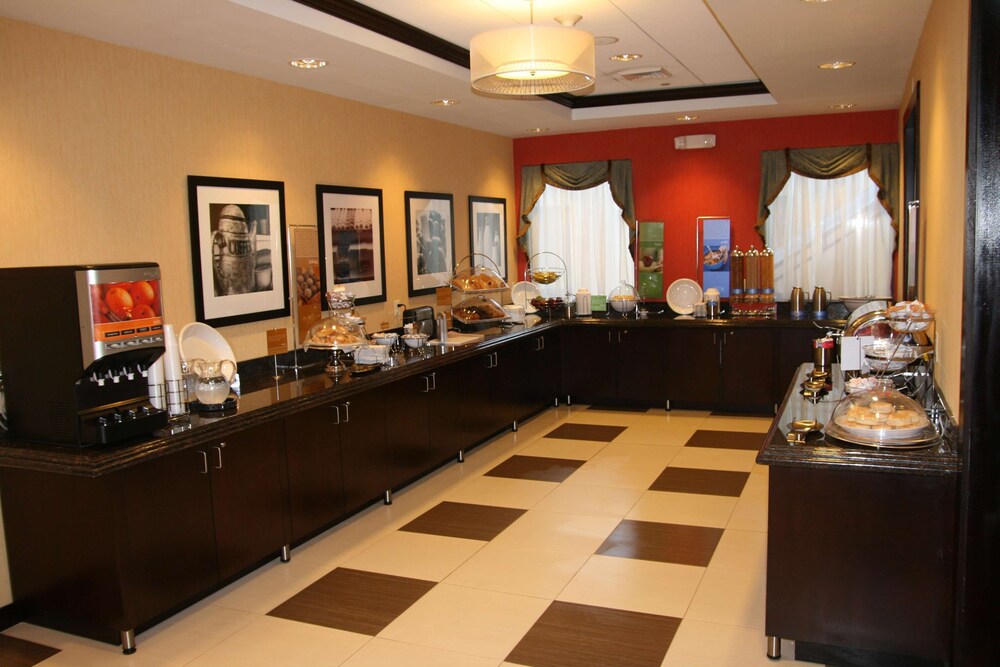 Hampton Inn Jericho Westbury - photo 70