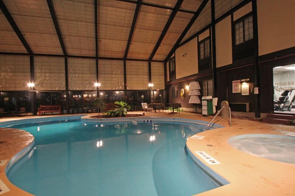Fireside Inn & Suites West Lebanon - photo 9