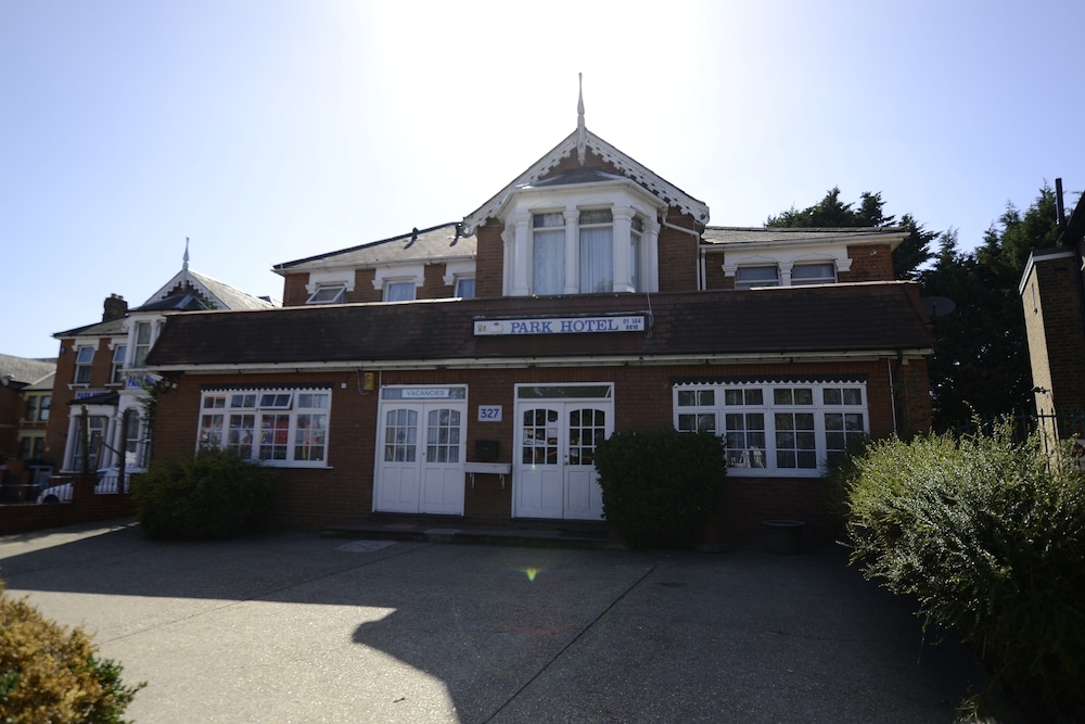 Park Hotel — Ilford