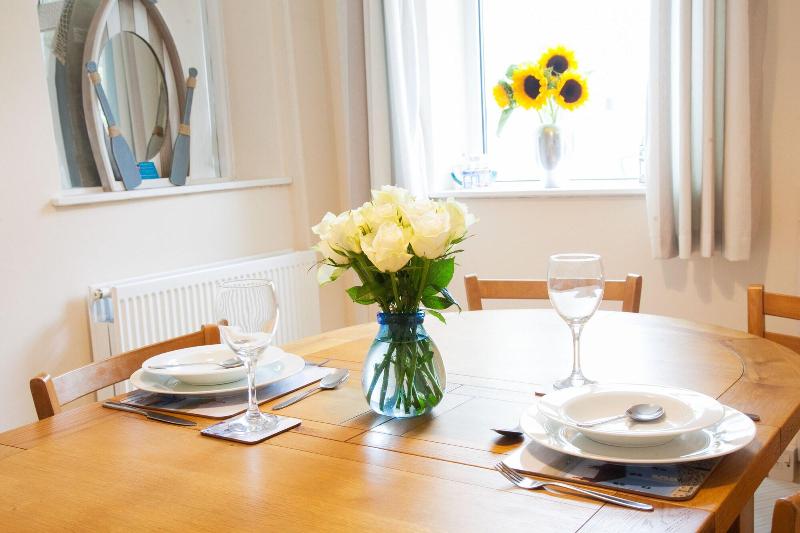 Arallt Holiday Cottage — 4-Star Luxury Hotel in Pwllheli, United Kingdom
