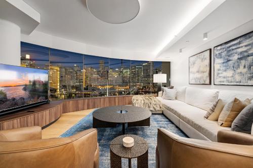 3 Bedroom Darling Harbour Apartment — 4-Star Luxury Hotel in Sydney, Australia