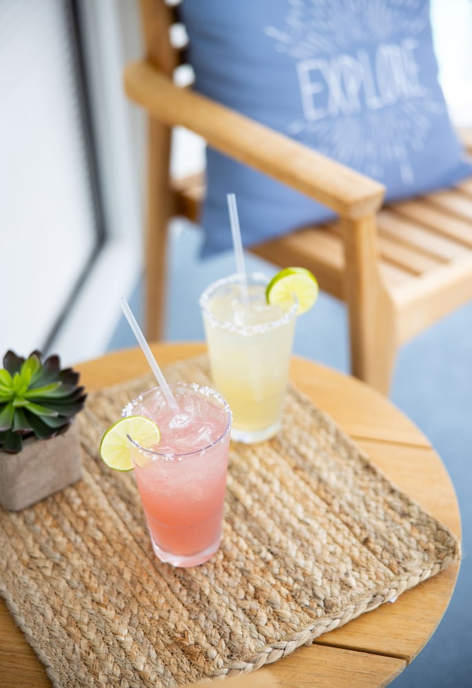 Compass Hotel by Margaritaville Anna Maria Sound - photo 29