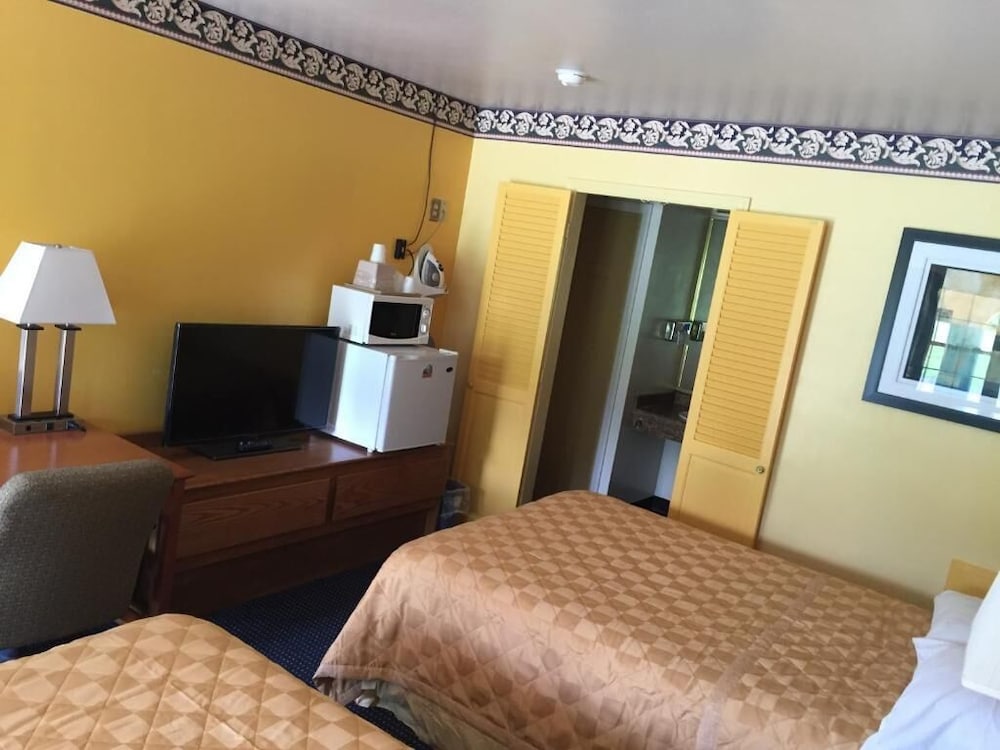 Norwalk Inn - photo 19