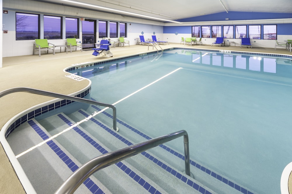 Holiday Inn Express Rochelle by IHG - photo 16