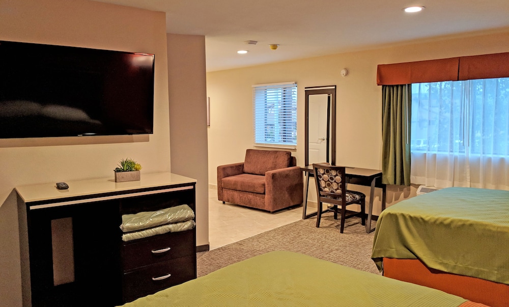 Epic Hotel - photo 11