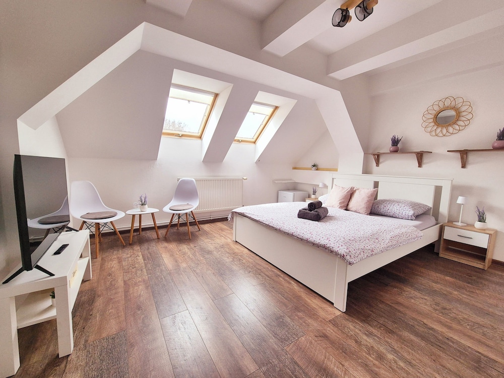Penzion Orion — hotel in Petrovice
