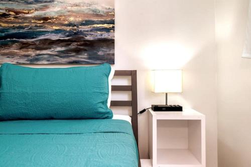 Emerald Escape Peekaboo Beach View 3 Pools — hotel near Destin Executive Airport