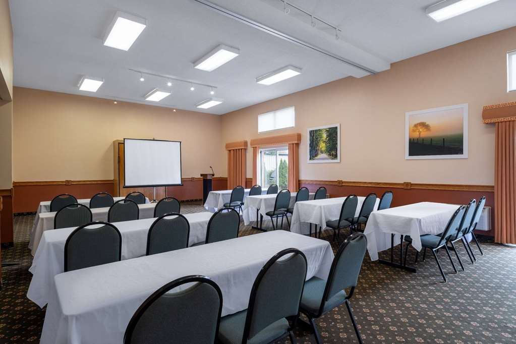 Days Inn & Suites by Wyndham Madison - photo 30