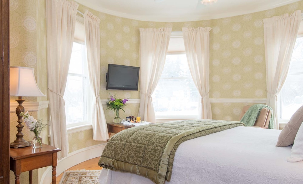 Swift House Inn - photo 16