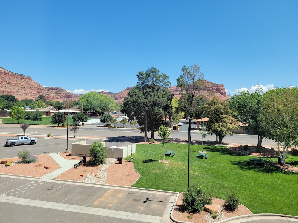Comfort Suites Kanab National Park Area - photo 32