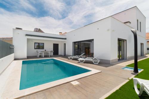 A Casa Choupal — 4-Star Luxury Hotel in Azeitao, Portugal