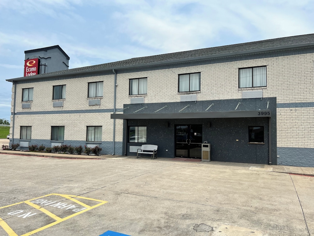 Econo Lodge Beaumont I 10 South - photo 25