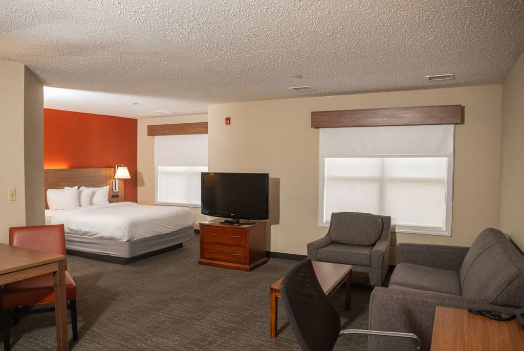 Hawthorn Suites BY Wyndham Erie - photo 8