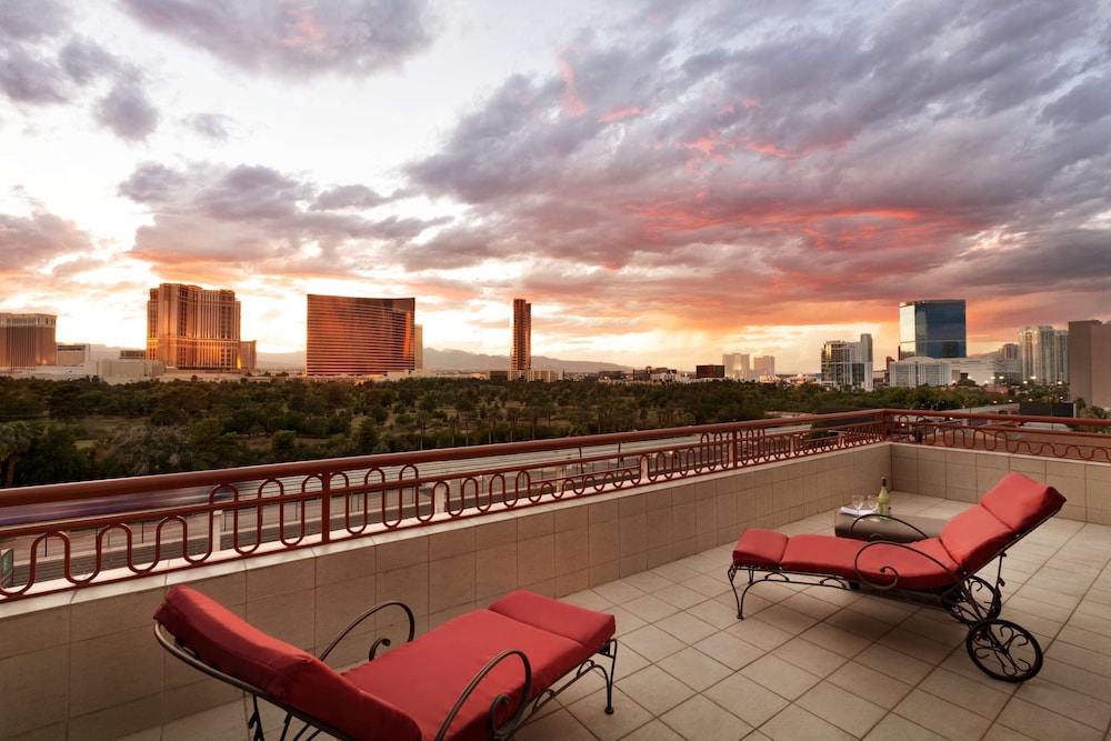Embassy Suites by Hilton Convention Center Las Vegas - photo 33