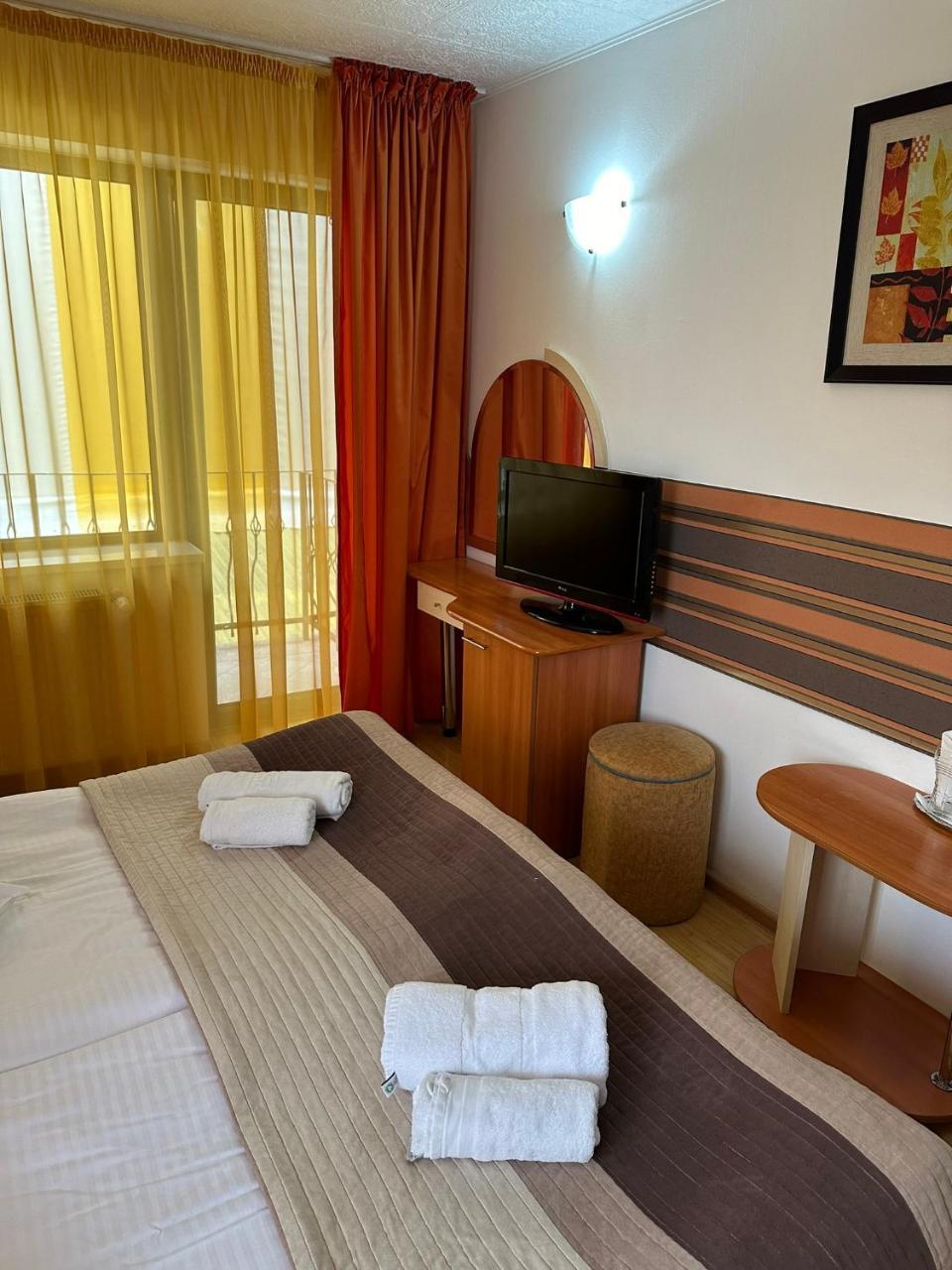 Restaurant Motel Dolorean — hotel in Sacele