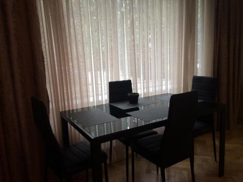 One room apartment near metro DELISI