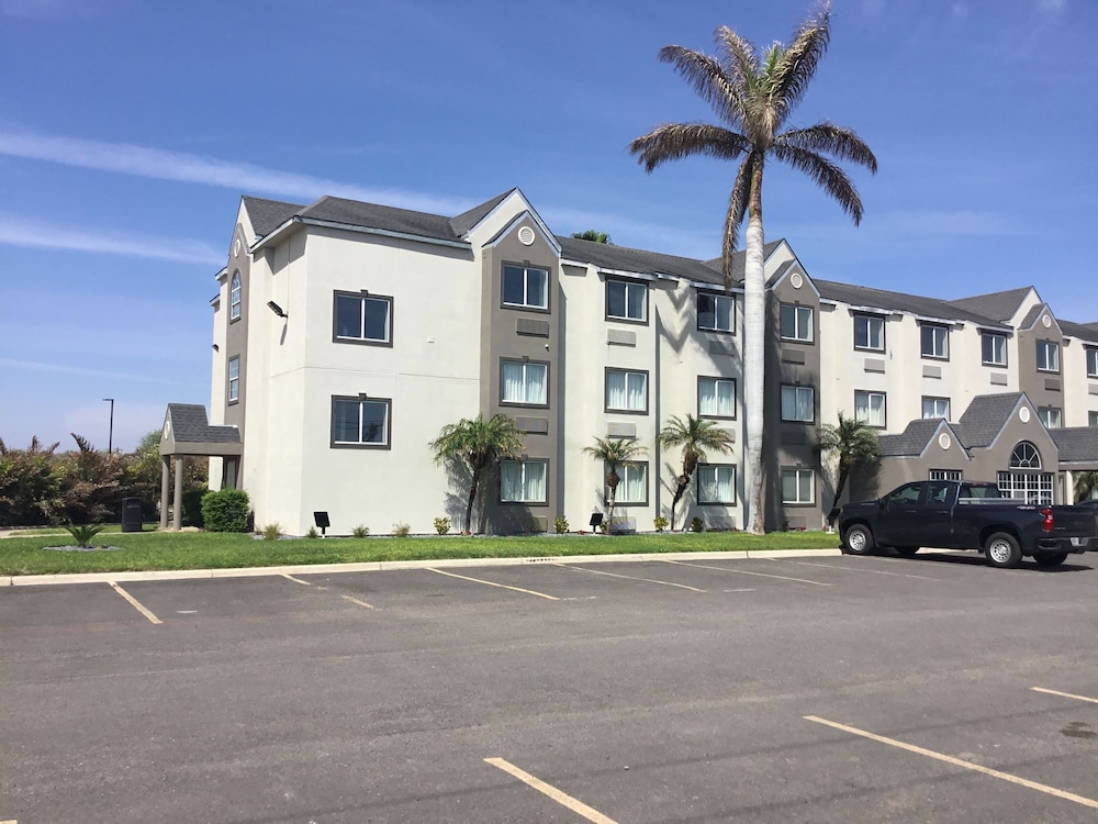 Motel 6 McAllen TX East - photo 33