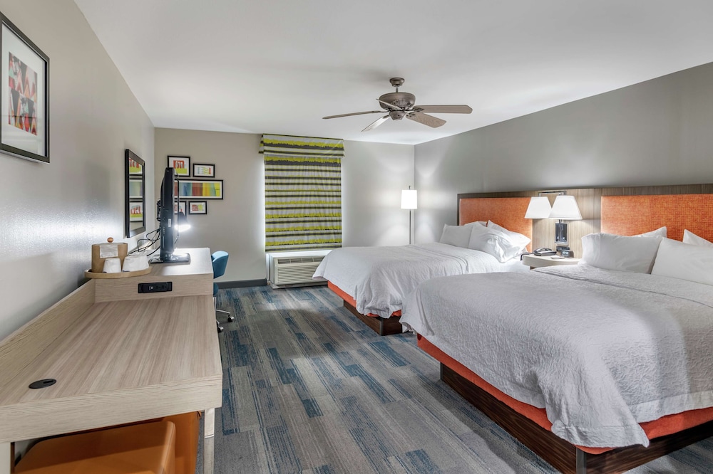 Hampton Inn Brownwood - photo 5