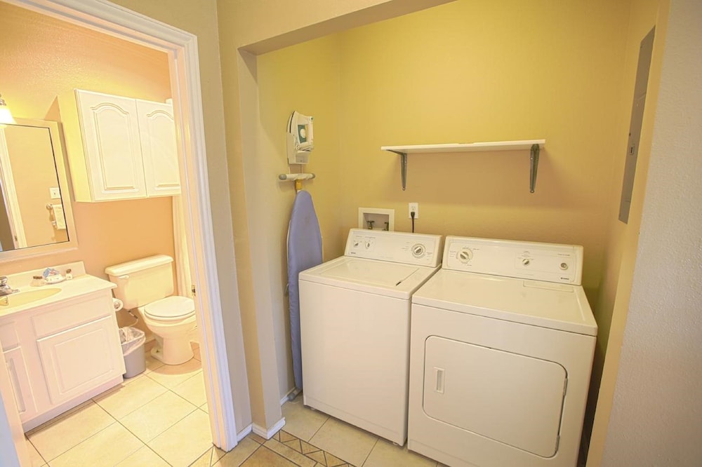 Plantation Suites & Conference Center - photo 26