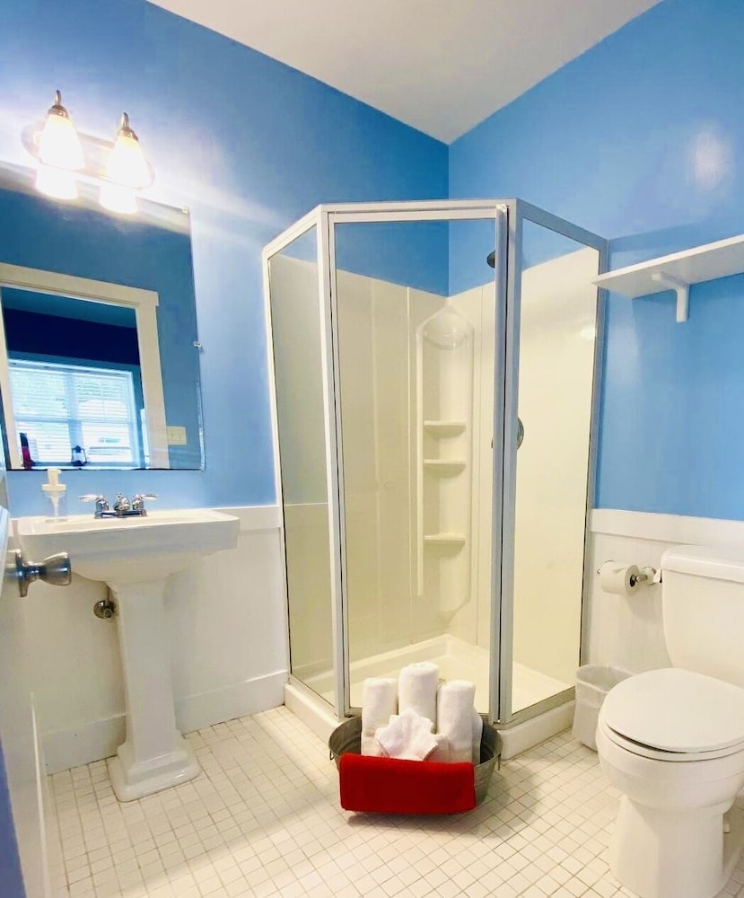 Blue Door Cottages - photo 20