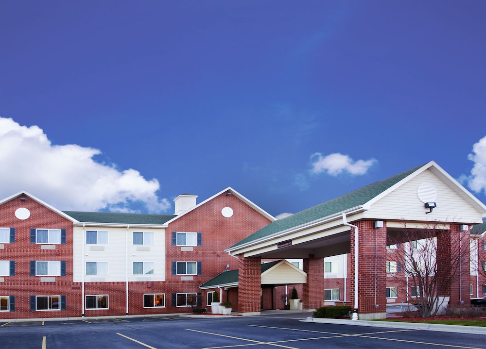 Holiday Inn Express Chicago NW Vernon Hills by IHG - photo 39